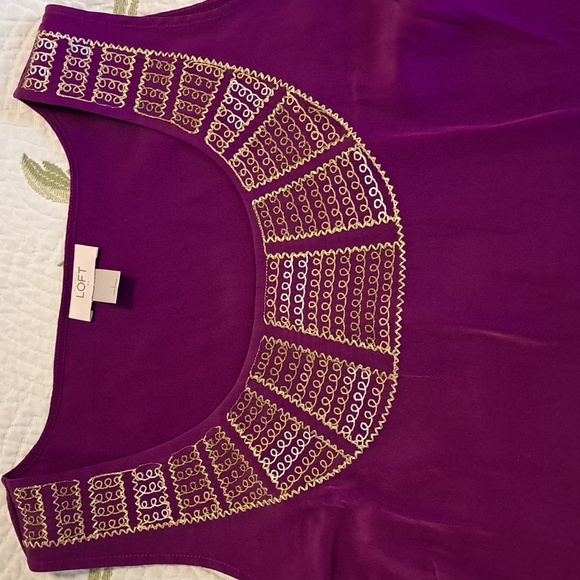 NWOT Loft Silky Top - Picture 4 of 12